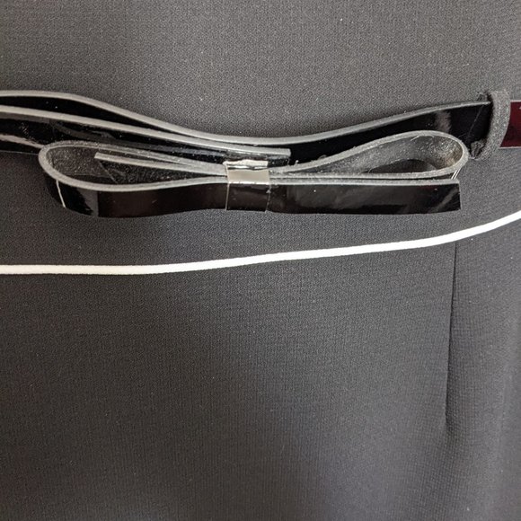 Tahari Black Sleeveless Dress w/ White Piping Sheath Dress - Picture 9 of 10